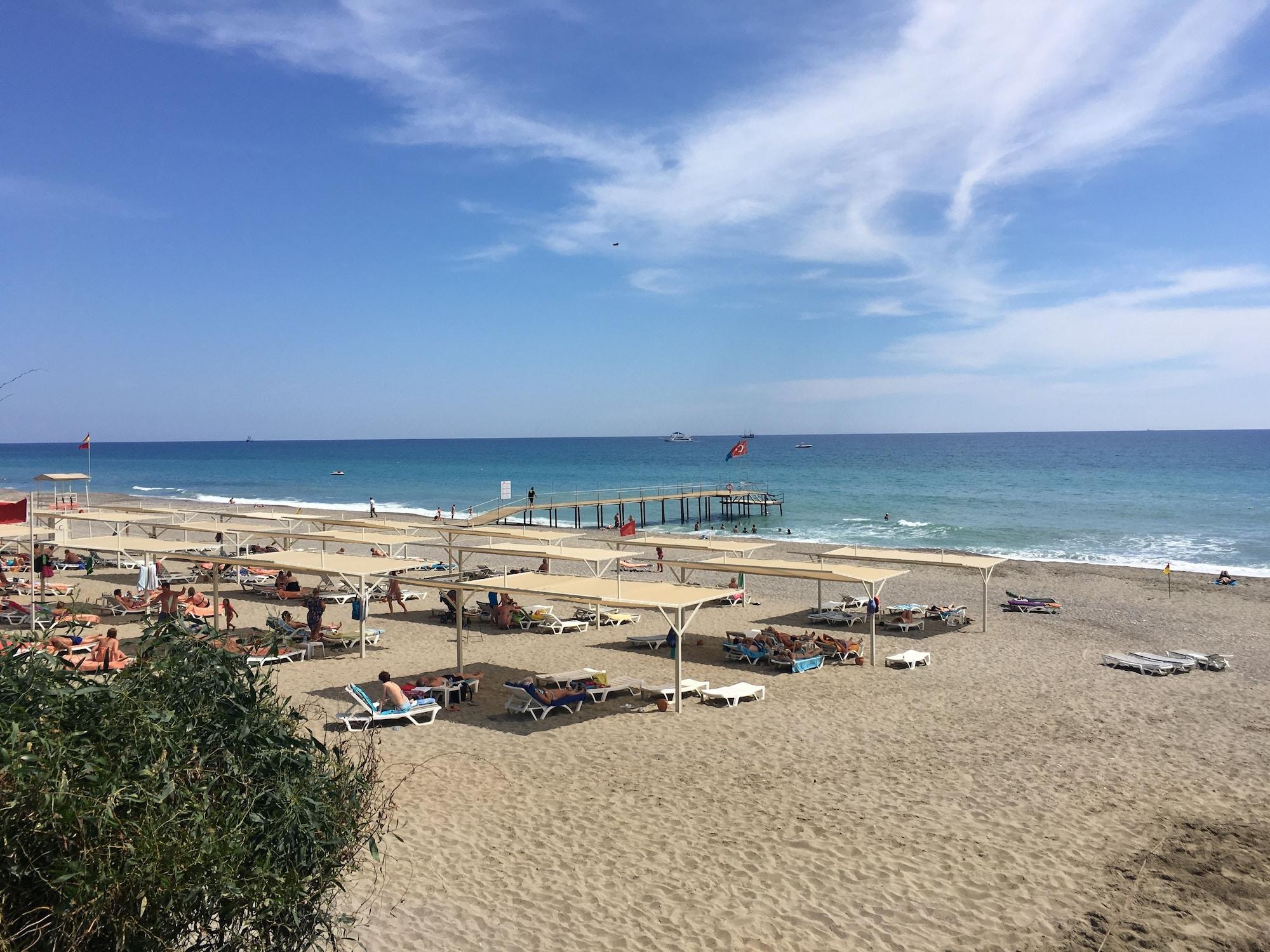 Club Turtas Beach Конаклы Экстерьер фото